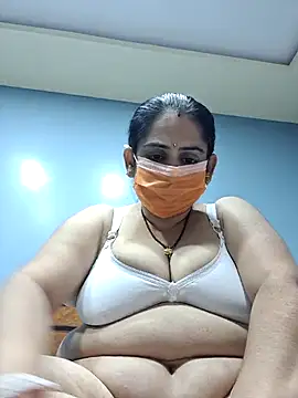 diyam4002 online show from 02-09-26, 09:13