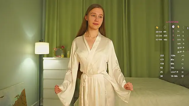 Snapshot of SharaNewbern chatting on 02-19-26, 02:46 SharaNewbern online show from 02-19-26, 02:46