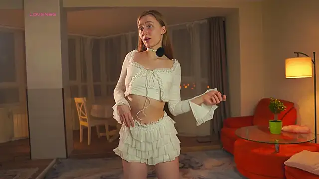 Snapshot of SharaNewbern chatting on 03-09-26, 02:43 SharaNewbern online show from 03-09-26, 02:43