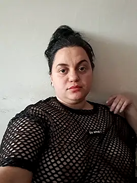 Yasmine love online show from 02-03-26, 02:22