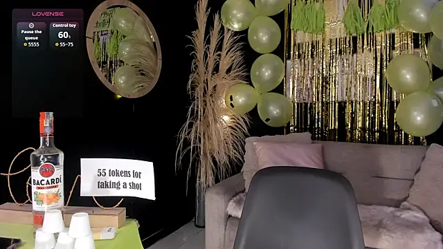 Snapshot of Isa_cortes_ chatting on 03-17-26, 03:04 Isa cortes online show from 03-17-26, 03:04