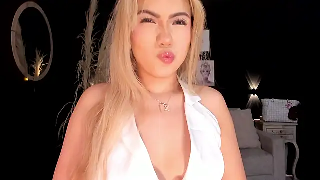 Snapshot of Isa_cortes_ chatting on 08-04-26, 02:19 Isa cortes online show from 08-04-26, 02:19