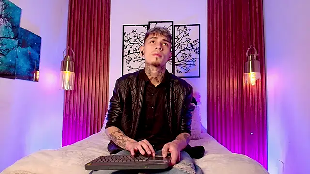 Snapshot of Max_Hader chatting on 03-03-26, 02:50 Max Hader online show from 03-03-26, 02:50