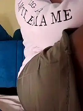 Snapshot of Charodine chatting on 03-25-26, 05:35 Charodine online show from 03-25-26, 05:35