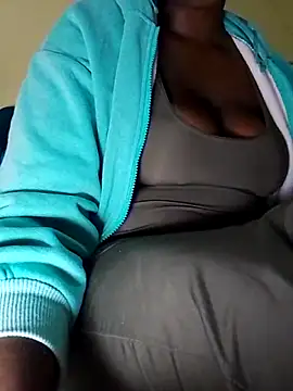 Snapshot of Charodine chatting on 04-13-26, 04:40 Charodine online show from 04-13-26, 04:40