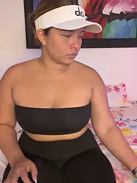 Kira Spiicy online show from 02-11-26, 01:27