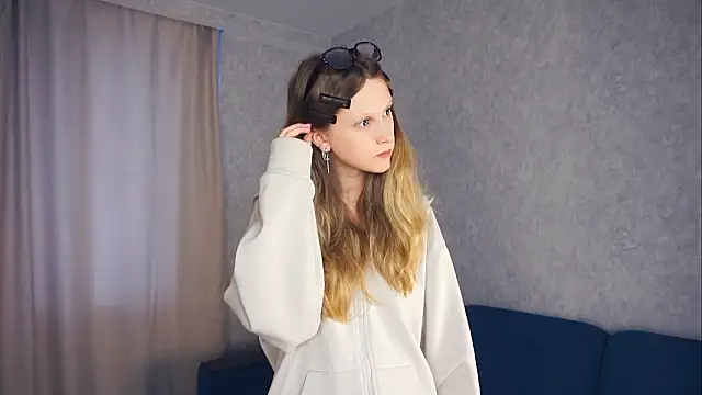 UshaAshauer online show from 02-09-26, 11:03