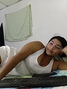 Snapshot of angela_sex_x chatting on 03-10-26, 01:32 angela sex x online show from 03-10-26, 01:32