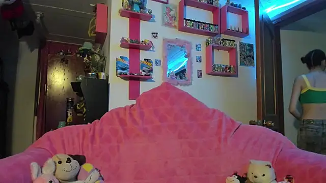 Snapshot of Rebecahart chatting on 03-15-26, 04:18 Rebecahart online show from 03-15-26, 04:18