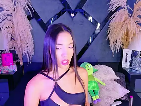 KylieWhitee online show from 03-27-26, 07:35