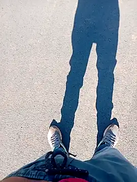 Snapshot of negrim10 chatting on 03-24-26, 12:21 negrim10 online show from 03-24-26, 12:21