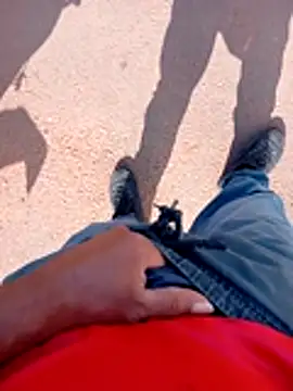 Snapshot of negrim10 chatting on 03-26-26, 12:44 negrim10 online show from 03-26-26, 12:44