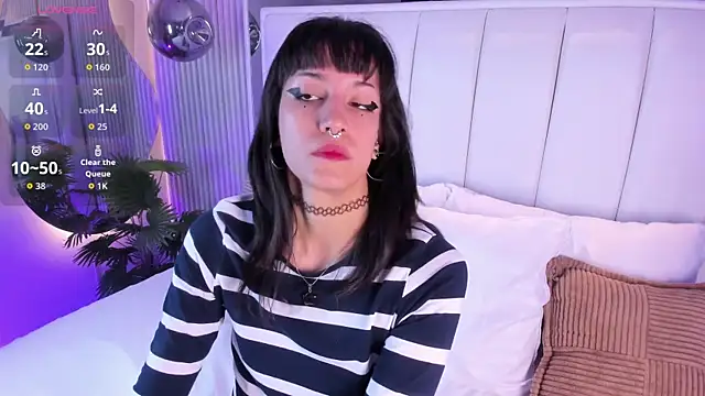 ViolettaColinss online show from 05-02-26, 11:37