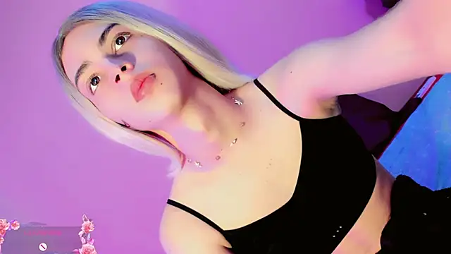 Snapshot of zoe_rous2 chatting on 03-14-26, 12:43 zoe rous2 online show from 03-14-26, 12:43