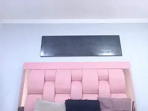 Yander 0 online show from 02-05-26, 12:21