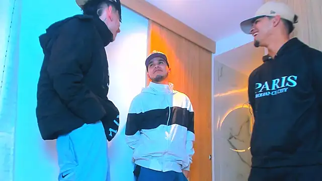 TheBatMansion online show from 02-12-26, 07:36