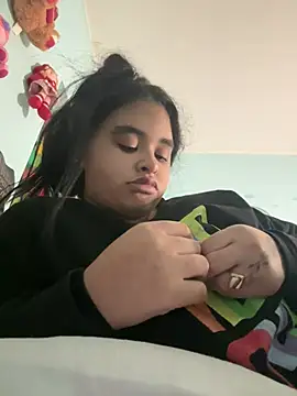 Snapshot of Aloyenita chatting on 03-06-26, 06:04 Aloyenita online show from 03-06-26, 06:04