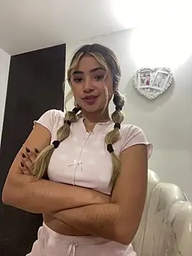 sweetlove- online show from 04-23-26, 12:12