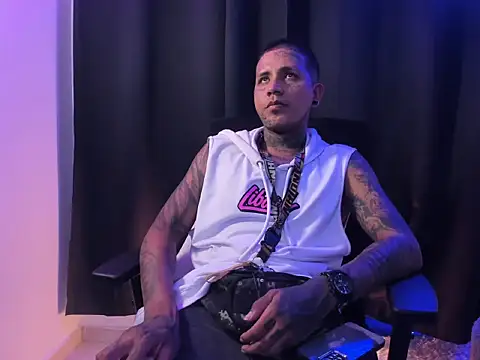 blackout9703 online show from 04-20-26, 09:56