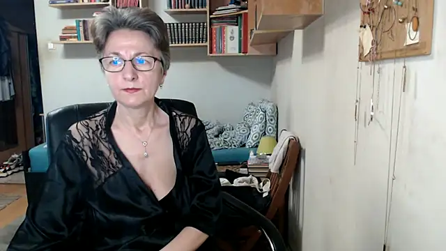 katemodel online show from 09-16-25, 06:58