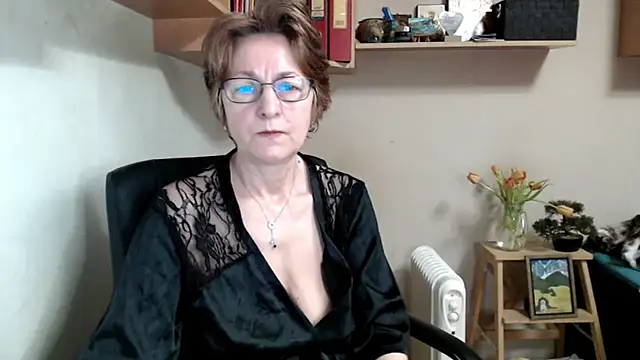 katemodel online show from 02-10-26, 07:45