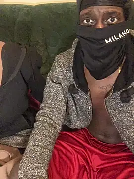 Snapshot of BadyAndShay5 chatting on 04-02-26, 01:47 BadyAndShay5 online show from 04-02-26, 01:47