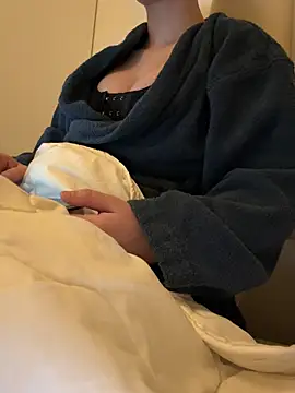 Snapshot of Sara0202 chatting on 03-21-26, 10:02 Sara0202 online show from 03-21-26, 10:02