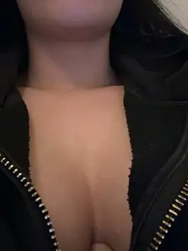 Snapshot of Sara0202 chatting on 03-29-26, 08:53 Sara0202 online show from 03-29-26, 08:53