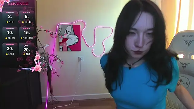 Snapshot of AliceeinWonderlanddd chatting on 02-03-26, 02:53 AliceeinWonderlanddd online show from 02-03-26, 02:53