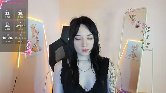 AliceeinWonderlanddd online show from 05-16-26, 02:19