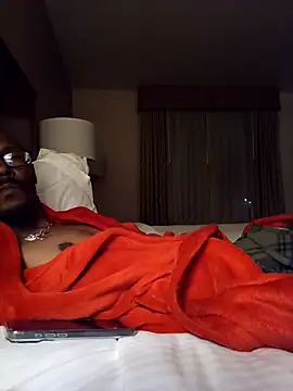 Snapshot of palmdaledyker chatting on 02-28-26, 12:28 palmdaledyker online show from 02-28-26, 12:28