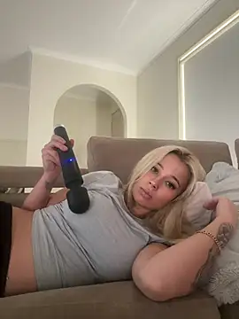 Daddylittleclumslut online show from 06-02-26, 12:45