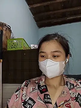 Daisy-lusia2026 online show from 05-13-26, 02:25