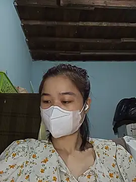 Daisy-lusia2026 online show from 05-17-26, 12:30