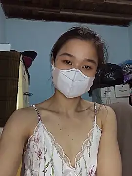 Daisy-lusia2026 online show from 05-17-26, 01:51