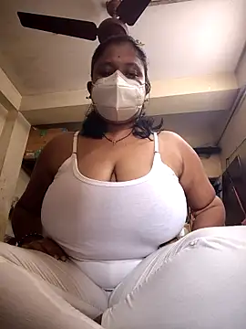 Curvy Trisha online show from 02-06-26, 05:23