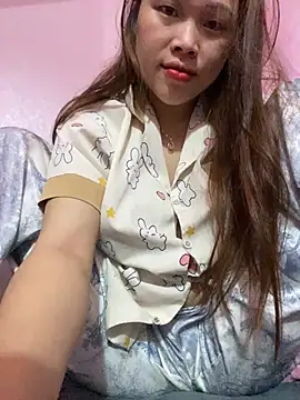 Emxinhka1 online show from 05-08-26, 03:17