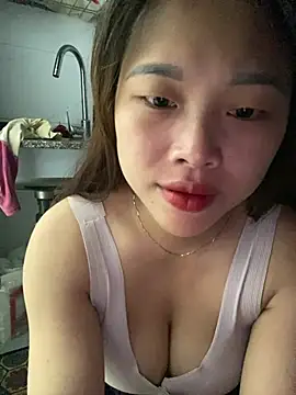 Snapshot of Emxinhka1 chatting on 08-07-26, 10:34 Emxinhka1 online show from 08-07-26, 10:34