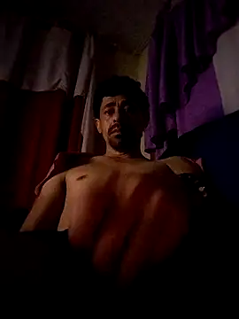 Snapshot of superred22 chatting on 04-17-26, 02:14 superred22 online show from 04-17-26, 02:14