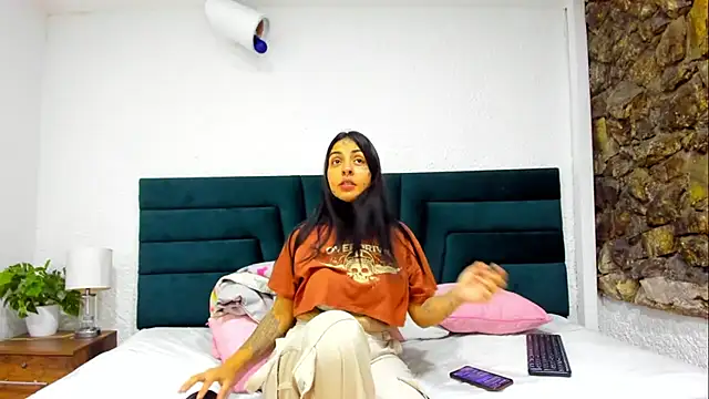 Snapshot of Dahliablack chatting on 04-04-26, 12:35 Dahliablack online show from 04-04-26, 12:35