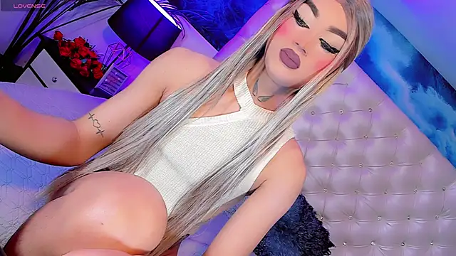 Snapshot of Baby_Lumina chatting on 03-14-26, 04:40 Baby Lumina online show from 03-14-26, 04:40