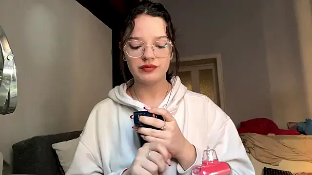 Leilla Marusel online show from 02-05-26, 08:08