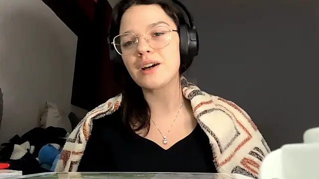 Leilla Marusel online show from 02-12-26, 08:53