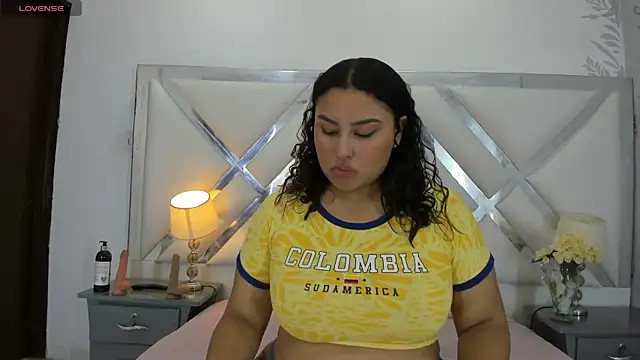 yaragarcia online show from 06-18-26, 04:35