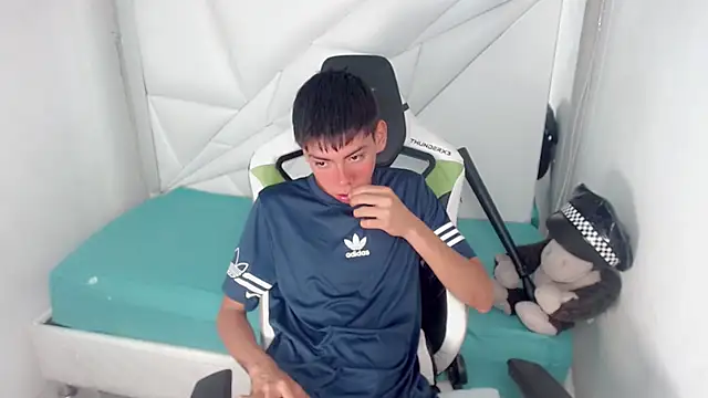 Liarr  online show from 02-27-26, 08:09