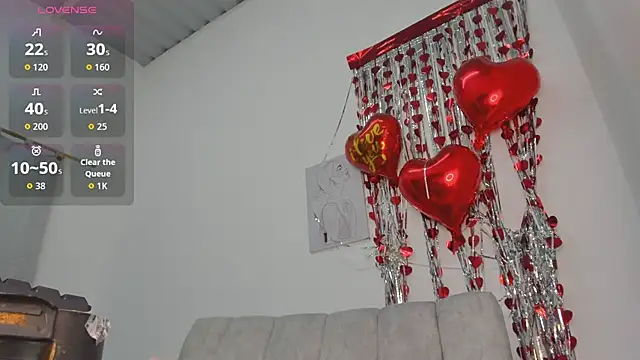 velvetluna  online show from 02-28-26, 11:00