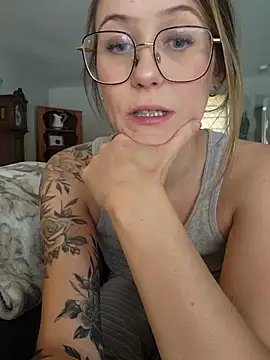 MissMiley online show from 02-04-26, 02:23