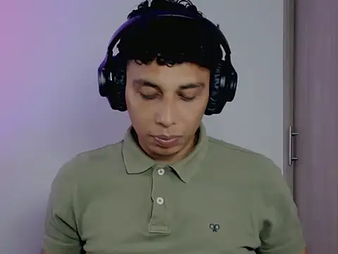nilo2021 online show from 05-26-26, 10:06