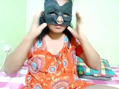 ShaniNsula2026 online show from 04-01-26, 05:21