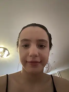 MiaTee online show from 03-01-26, 02:02